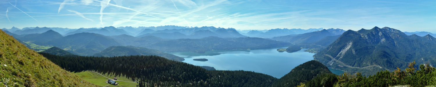 Blick über die Voralpen vom Jochberg aus